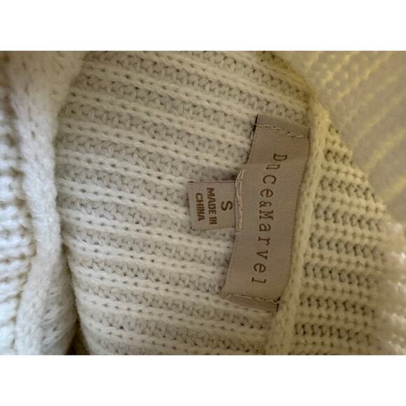 Dance & Marvel Cropped White Turtleneck Sweater - Size Small - Picture 6 of 7